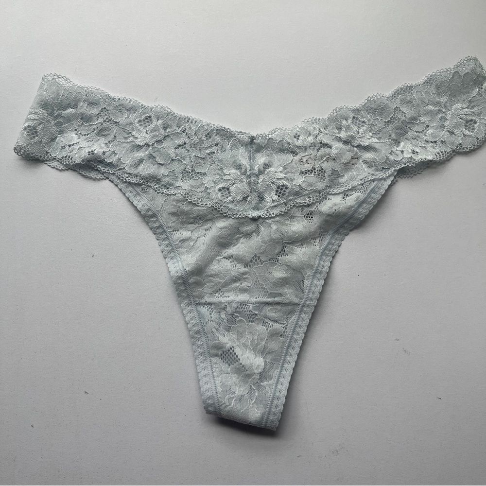 Soma Embraceable Lace Thong in Light Blue Large NEW